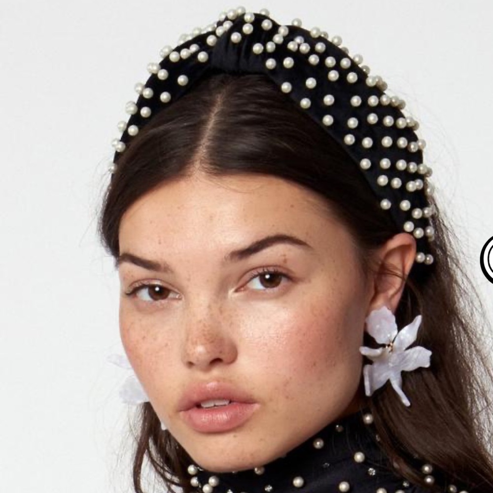 COPY - Lele Sadoughi Jet Pearl Woven Knotted Headband